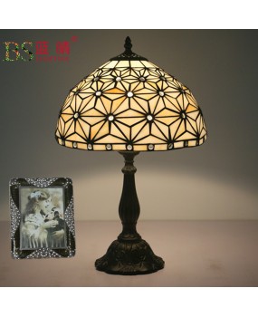 Cross border exclusive export to UK, Spain, USA, Canada, American style minimalist desk lamp, fashionable and creative star desk lamp