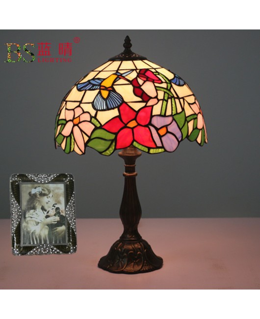 Cross border European retro creative desk lamp for foreign trade, bedroom bedside, living room, study, dining room, bar, coffee, wedding room, desk lamp