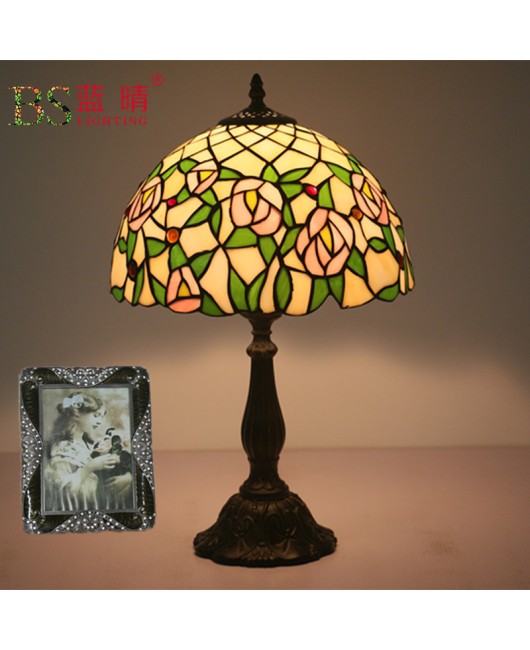 Cross border desk lamp, bedroom bedside lamp, European retro bar, hotel room, desk, restaurant booth, creative desk lamp
