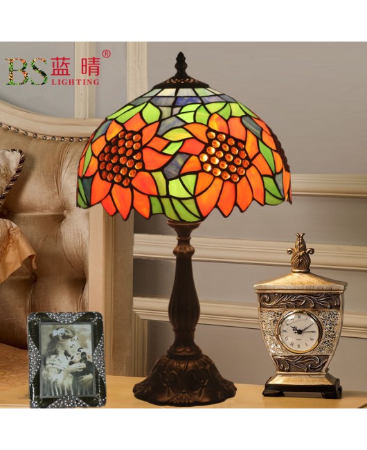 Cross border manufacturer direct sales export Tiffany lighting glass desk lamp European, American, Korean, Japanese, Vietnamese desk lamp