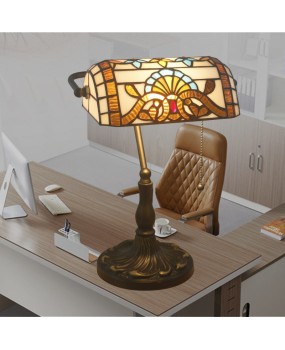 Cross border foreign trade in Spain, Italy, France, Germany, the United Kingdom, the United States, bedroom bedside lamps, bank lamps, desk lamps