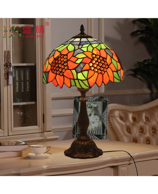 Cross border manufacturer direct sales export Tiffany lighting glass desk lamp European, American, Korean, Japanese, Vietnamese desk lamp