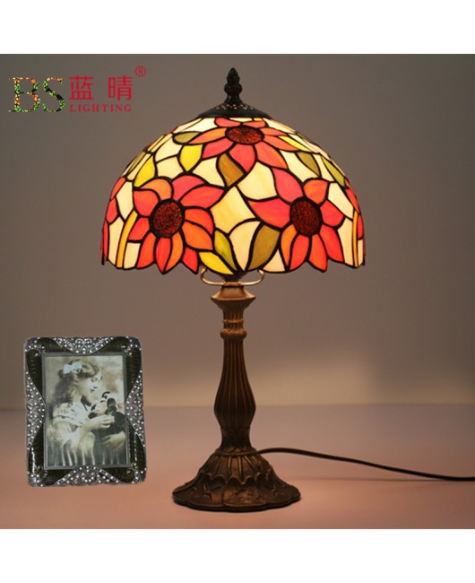 Cross border export of 10 inch Ti colored glass European style desk lamp creative bedroom bedside table lamp study restaurant bar