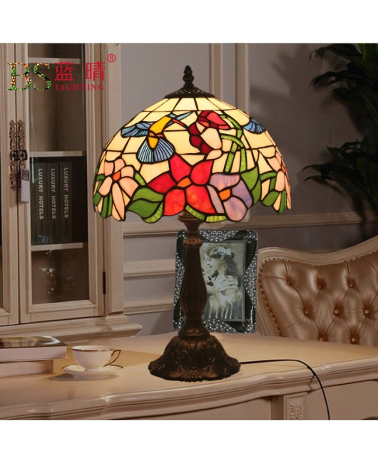 Cross border European retro creative desk lamp for foreign trade, bedroom bedside, living room, study, dining room, bar, coffee, wedding room, desk lamp