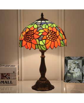Cross border manufacturer direct sales export Tiffany lighting glass desk lamp European, American, Korean, Japanese, Vietnamese desk lamp