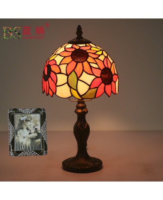 Cross border direct sales of Ti European style desk lamps, creative bars, cafes, Western restaurants, bedrooms, bedside lamps, retro desk lamps, Ni