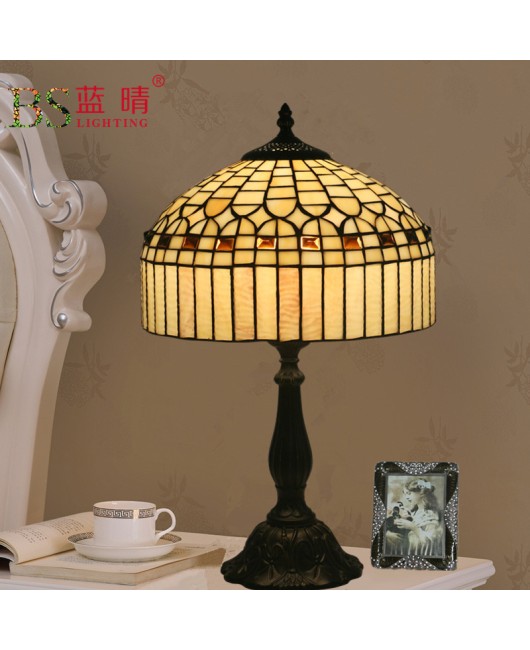 Cross border export of European retro creative desk lamps, bedroom headboard, study room, living room, bar, coffee shop, decorative table lamps