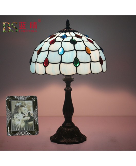 Foreign trade cross-border direct sales European retro creative lighting pastoral Japanese Korean Southeast Asian American decorative table lighting