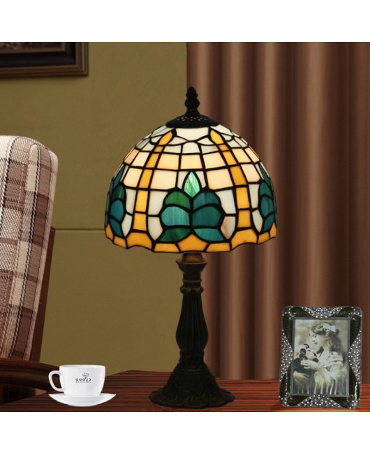 Cross border exclusive for the United States, Canada, Mexico, United Kingdom, Germany, Japan, Tiffany's American retro desk lamp creativity
