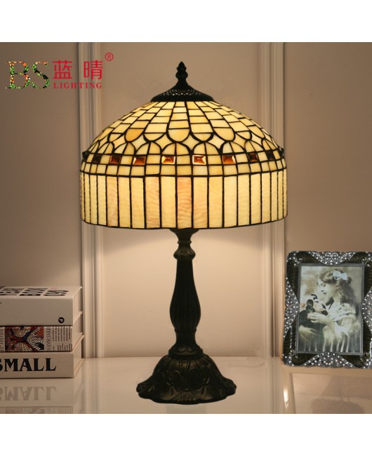 Cross border export of European retro creative desk lamps, bedroom headboard, study room, living room, bar, coffee shop, decorative table lamps