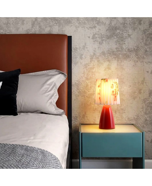 Milk shake table lamp, pleated retro bedroom bedside lamp, small night light, Nordic ins girl atmosphere light, bedside table decoration