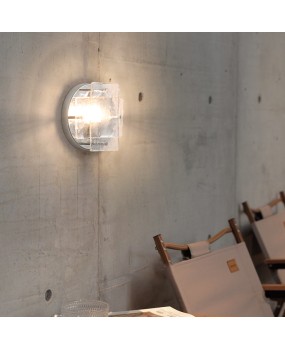 Bauhaus style minimalist ice glass wall lamp, modern light luxury, ancient residential corridor decoration, background wall lamp