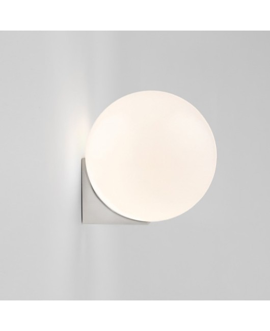 Designer Creative Personality Nordic Milk White Ball Wall Lamp Simple and Atmospheric Glass Bedroom Bedhead Wall Lamp
