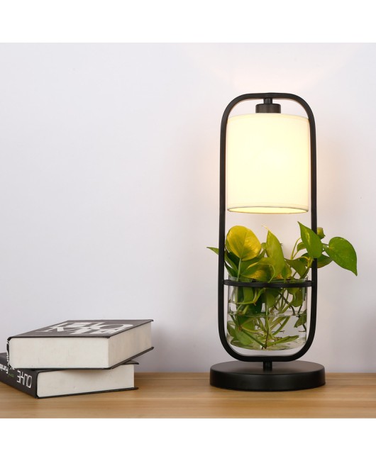 Creative plant desk lamp, American plant potted plant, bar counter, study room, bedroom bedside lamp, dining room, personalized green rose desk lamp