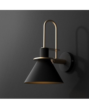 Designer American retro Nordic creative wall lamp bedroom bedside study desk LED horn wall lamp mirror headlight