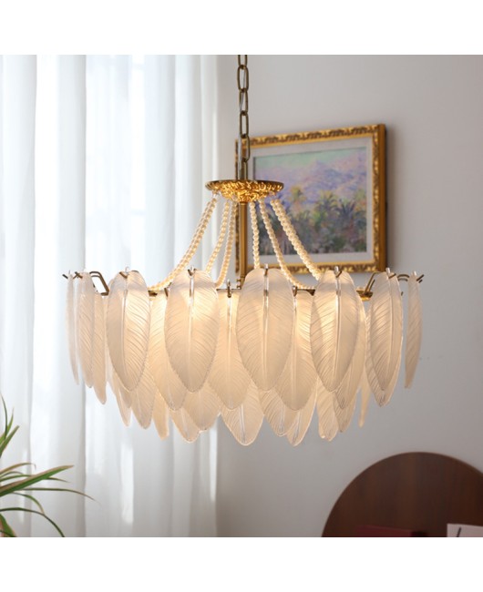 French retro living room chandelier, postmodern light luxury lamp, pearl American romantic feather glass restaurant bedroom lighting