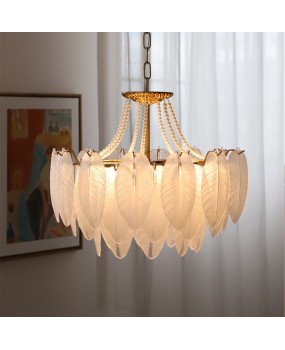 French retro living room chandelier, postmodern light luxury lamp, pearl American romantic feather glass restaurant bedroom lighting