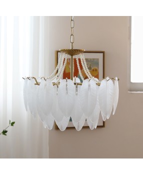 French retro living room chandelier, postmodern light luxury lamp, pearl American romantic feather glass restaurant bedroom lighting