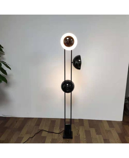 Designer's new living room model room floor lamp Nordic three head marble bedroom headboard study vertical lamp