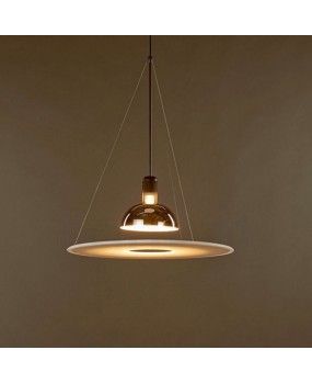 Italian designer restaurant UFO pendant light, simple dining table, island table, bar counter, model room, internet famous new pendant light