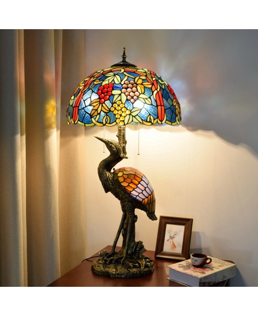 American style countryside grape decorated glass table lamp, European style Tiffany colored glass guest restaurant bar crane table lamp