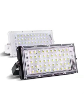 Cross border manufacturers use 12V floodlights, LED floodlights, and 220V LED iodine tungsten lamps for construction sites