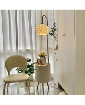 Flower floor lamp, living room, bedroom, French cream style, high-end, light luxury, sofa, storage, bedside table, integrated desk lamp