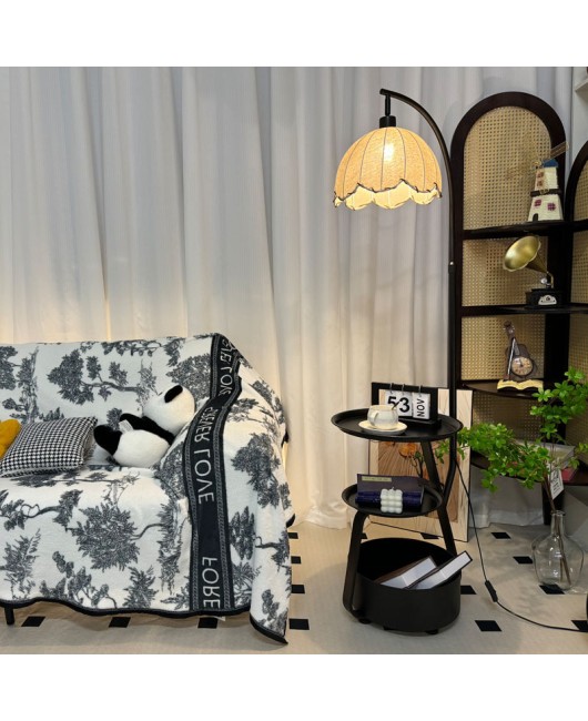 Bedroom bedside floor lamp French retro living room sofa side decorative atmosphere lamp antique style storage desk lamp