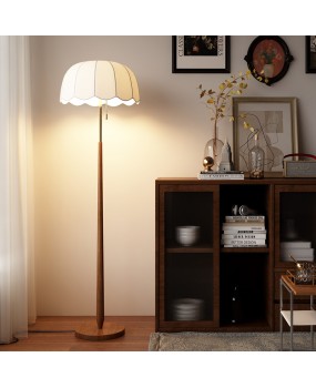 Floor lamp, living room sofa, French retro, antique style, American high-end atmosphere, study, bedroom, standing desk lamp