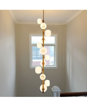 Nordic small unit staircase lights, long pendant lights, duplex apartments, personalized and creative living rooms, loft loft loft, high ceiling lights