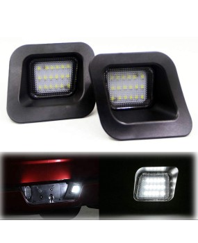 Suitable for Dodge license plate light square 12V white LED modification 03-18 license plate light